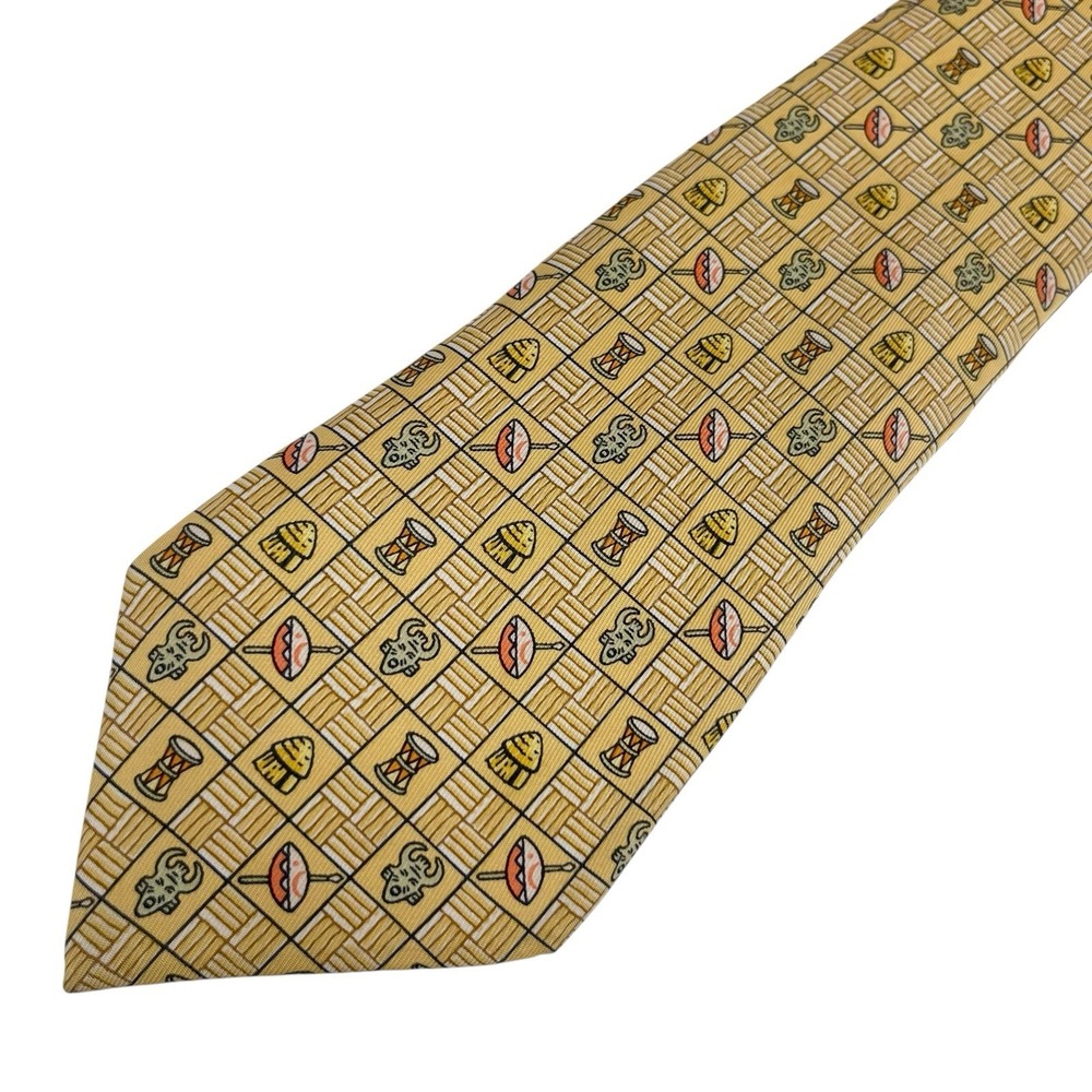 Hermes Mens Tie African Tribal Bongo Drums Masks Yellow Silk 7618 TA 3.25" 57.5" - Picture 4 of 9